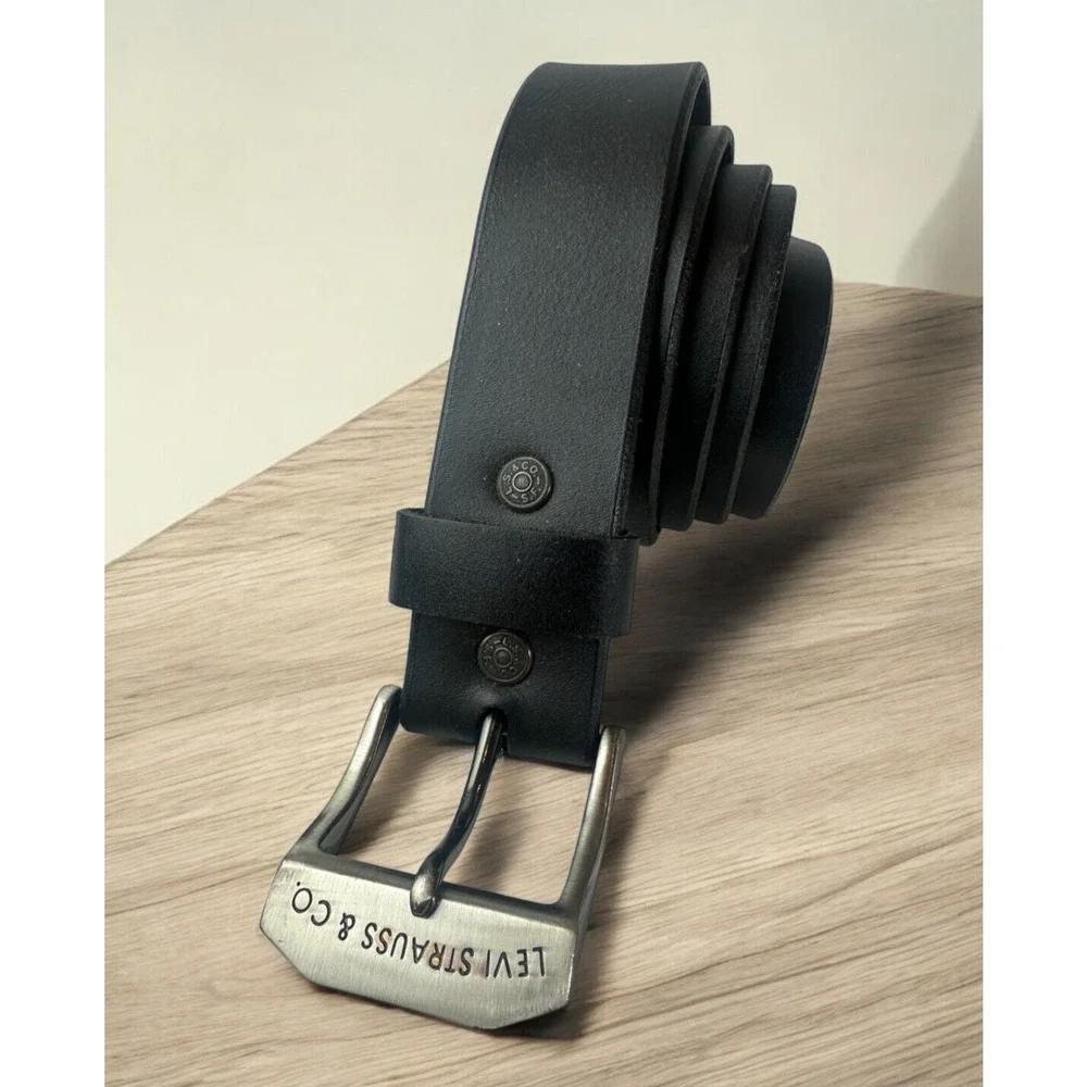 Levi's 100% Genuine Leather Belt in Smooth Leather Black 17LV0204 Men's Size 44